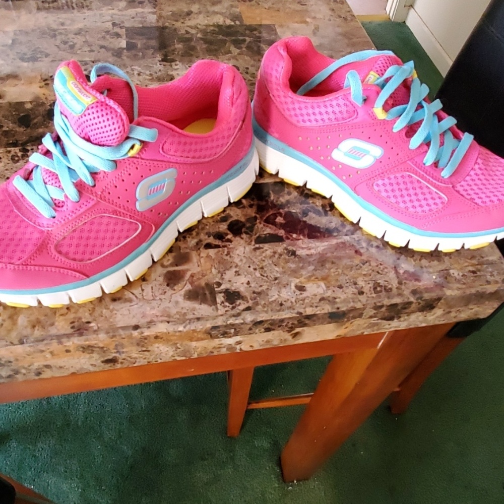 Sketchers lightweight